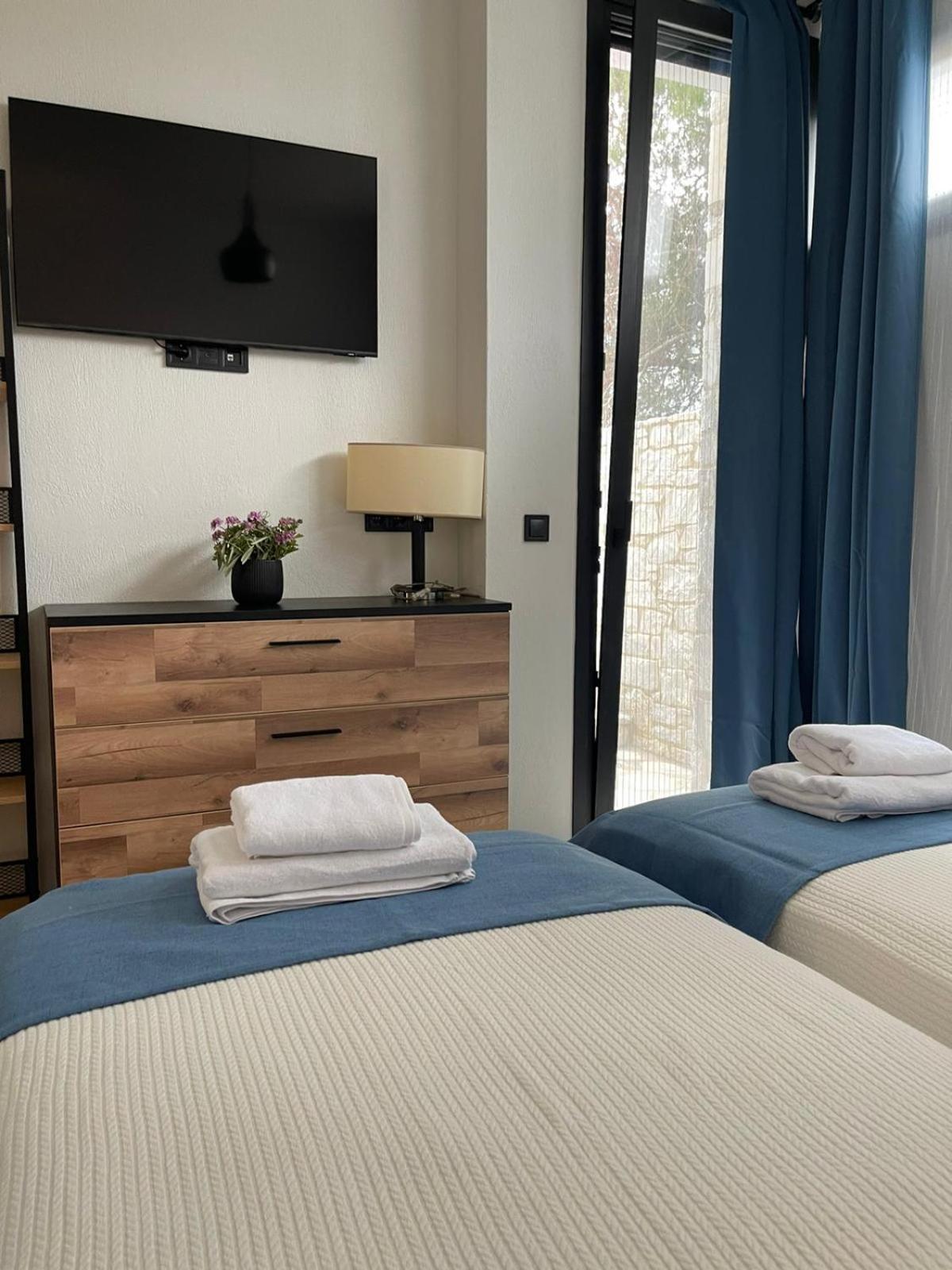 Allure Luxury Villas 3&4 Serenity Retreat Moni Evaggelistrias Exterior photo