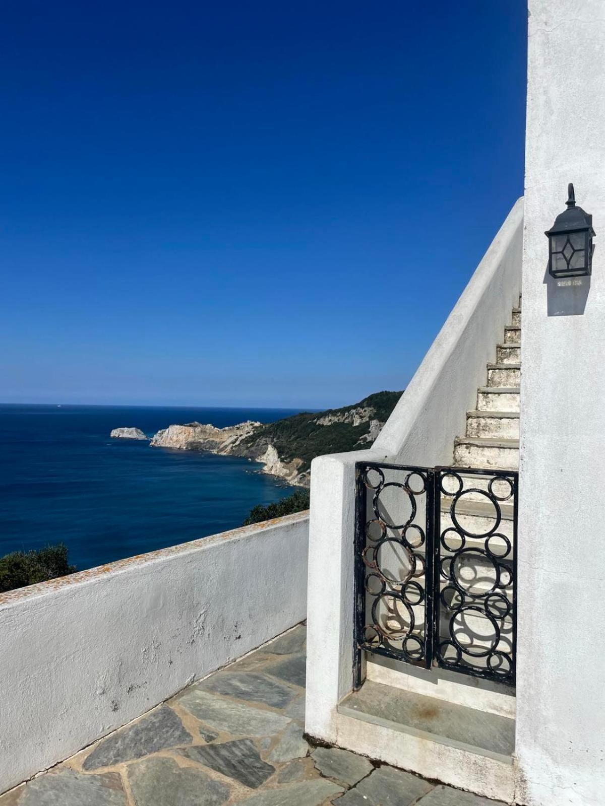Allure Luxury Villas 3&4 Serenity Retreat Moni Evaggelistrias Exterior photo